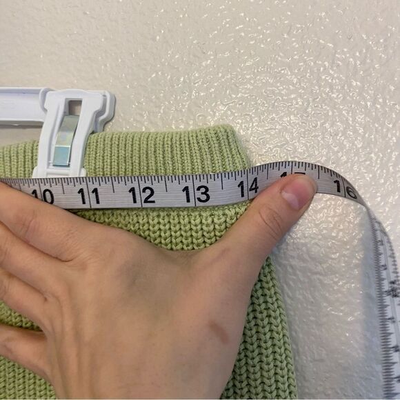 Reformation Sanzo Sweater knit green drawstring pull on lounge wear Shorts M - Picture 4 of 9